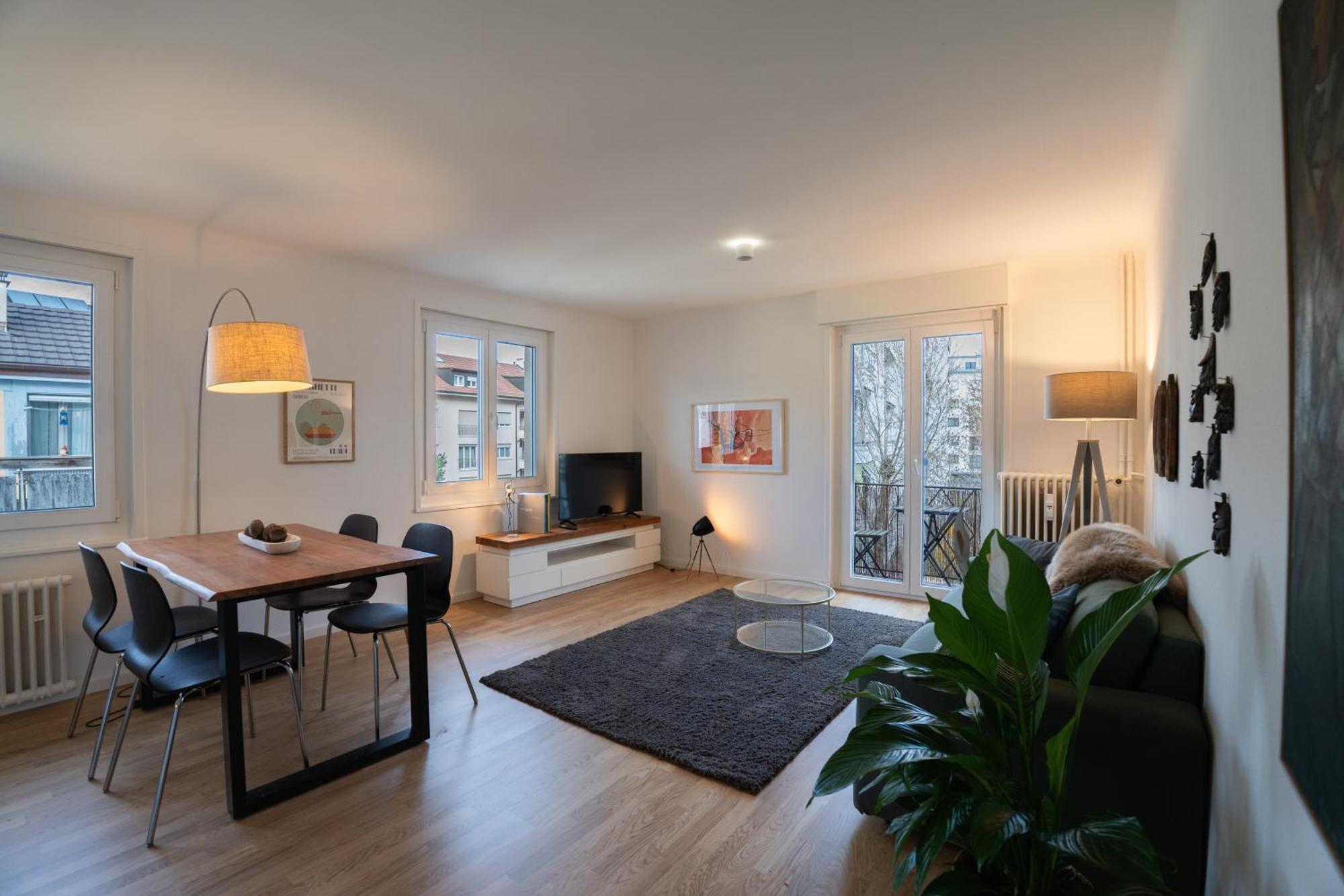 Jungstay Apartments- Near
