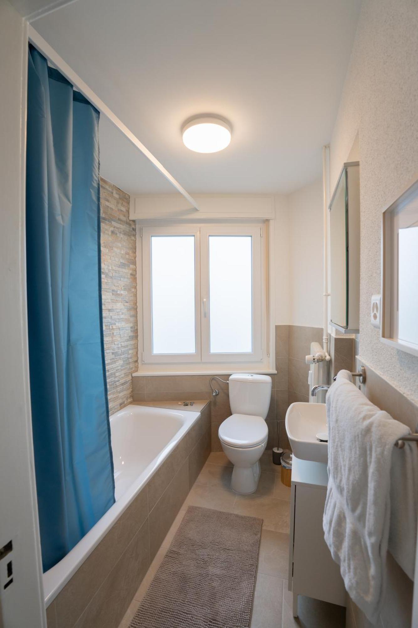 Jungstay Apartments- Near *